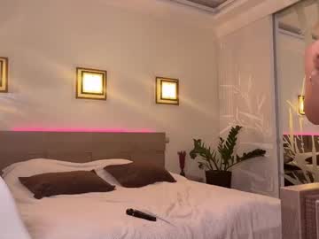 Foto porno Sex online cu roselyn_rose pe KUR.ro