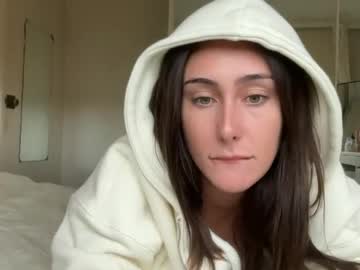 Foto porno sashabooxx se dezbraca la web pe Chaturbate pe KUR.ro