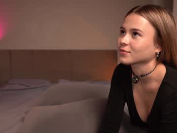 Foto porno Nebunii pe chat marca sashahoneyvice pe KUR.ro