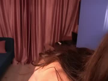 Foto porno Nebunii pe chat marca scarletmore pe KUR.ro