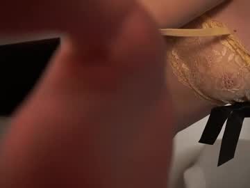 Foto porno Nebunii pe chat marca scarletmore pe KUR.ro