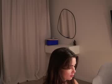 Foto porno Nebunii pe chat marca scarletmore pe KUR.ro