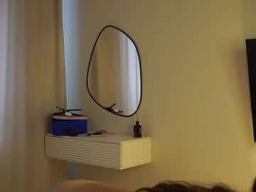 Foto porno Nebunii pe chat marca scarletmore pe KUR.ro