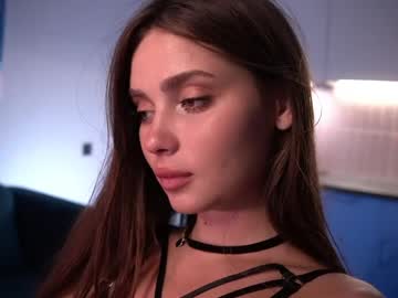 Foto porno Nebunii pe chat marca scarletmore pe KUR.ro