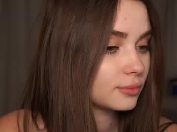 Foto porno Nebunii pe chat marca scarletmore pe KUR.ro