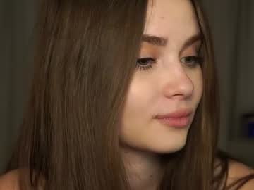 Foto porno Nebunii pe chat marca scarletmore pe KUR.ro