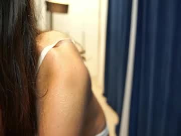 Foto porno Nebunii pe chat marca scarletmore pe KUR.ro