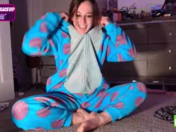 Foto porno Discutii intime cu scarlettgracevip pe KUR.ro