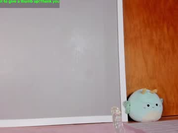 Foto porno schoolgirl19 se dezbraca la web pe Chaturbate pe KUR.ro