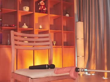 Foto porno seduza_hyun descoperita pe video chat pe KUR.ro