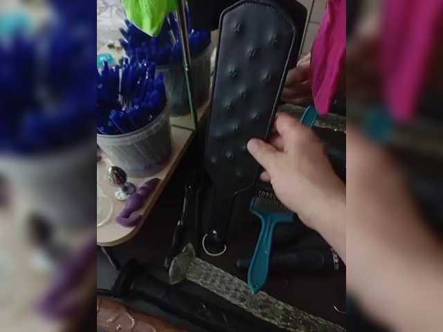 Foto porno seksiparaa ne arata tot la camera pe KUR.ro