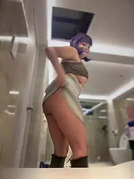 Foto porno Nebunii pe chat marca InkLady444 pe KUR.ro
