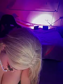 Foto porno seraphine23 descoperita pe video chat pe KUR.ro