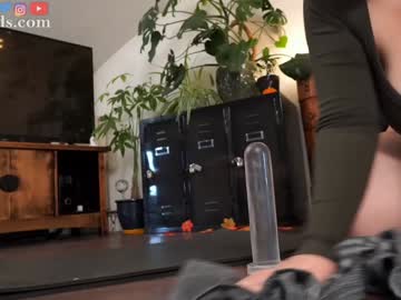 Foto porno Nebunii pe chat marca serareads pe KUR.ro