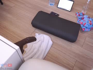 Foto porno serareads vrea sex pe Chaturbate pe KUR.ro