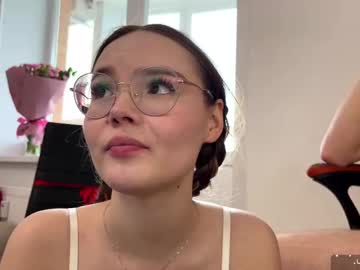 Foto porno Nebunii pe chat marca sexstar_l1fstyl3 pe KUR.ro
