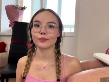 Foto porno Nebunii pe chat marca sexstar_l1fstyl3 pe KUR.ro