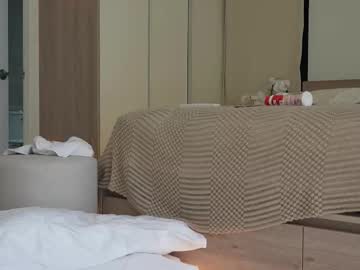 Foto porno Sex online cu shinyways pe KUR.ro