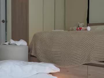 Foto porno Sex online cu shinyways pe KUR.ro