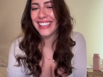 Foto porno Nebunii pe chat marca sieena pe KUR.ro