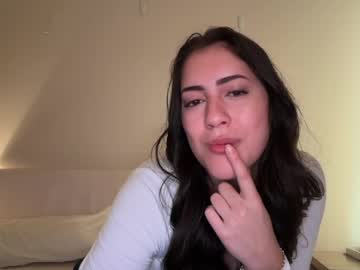 Foto porno Nebunii pe chat marca sieena pe KUR.ro