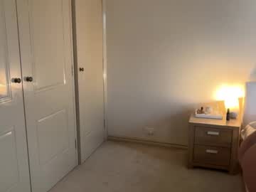 Foto porno Nebunii pe chat marca sieena pe KUR.ro