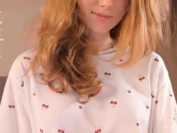 Foto porno silkencrave se dezbraca la web pe Chaturbate pe KUR.ro