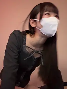 Foto porno siorin_18 se dezbraca la web pe StripChat pe KUR.ro