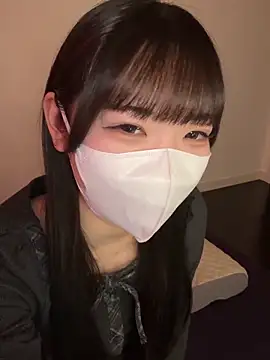 Foto porno siorin_18 se dezbraca la web pe StripChat pe KUR.ro