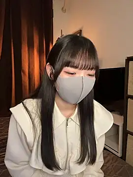 Foto porno siorin_18 se dezbraca la web pe StripChat pe KUR.ro