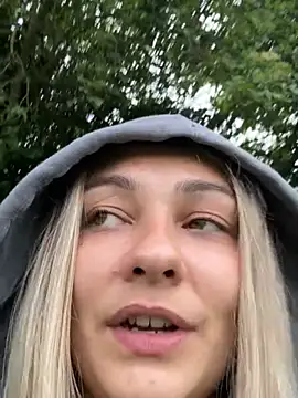 Foto porno Ce sexy este skyemorgan01 pe KUR.ro