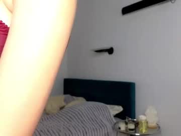 Foto porno smoothnesss ne arata tot la camera pe KUR.ro