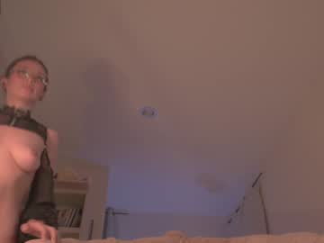 Foto porno soficb se dezbraca la web pe Chaturbate pe KUR.ro