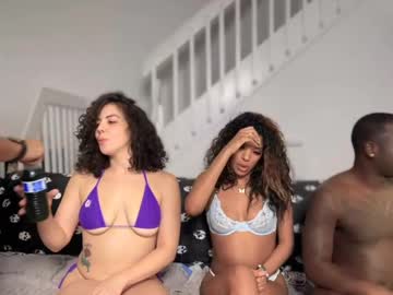 Foto porno sosabless ne arata tot la camera pe KUR.ro