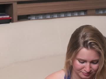 Foto porno stella_and_stephan se dezbraca la web pe Chaturbate pe KUR.ro