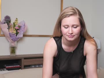 Foto porno stella_and_stephan se dezbraca la web pe Chaturbate pe KUR.ro