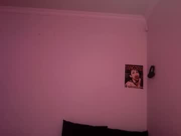 Foto porno stellapearl descoperita pe video chat pe KUR.ro