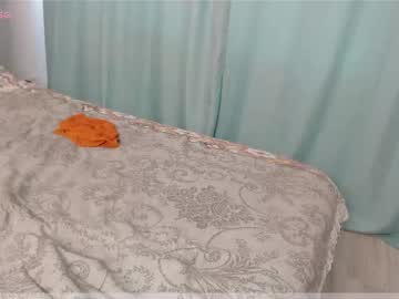 Foto porno Ganduri murdare cu stupid_little_kitten pe KUR.ro