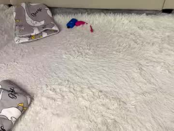 Foto porno sue_star se dezbraca la web pe Chaturbate pe KUR.ro