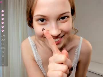 Foto porno Sex online cu sunnivagaillard pe KUR.ro