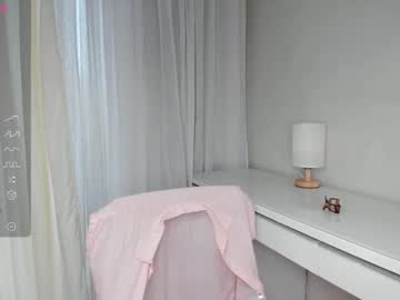 Foto porno Sex online cu sunnivagaillard pe KUR.ro