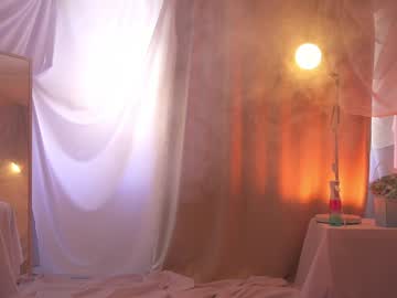 Foto porno sunny_maria ne arata tot la camera pe KUR.ro