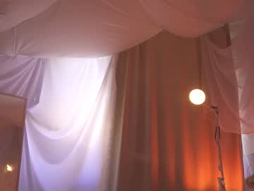 Foto porno sunny_maria ne arata tot la camera pe KUR.ro