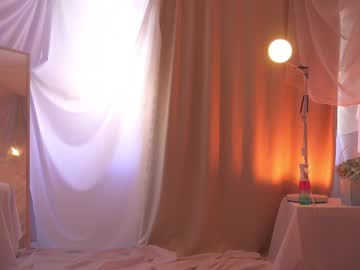 Foto porno sunny_maria ne arata tot la camera pe KUR.ro