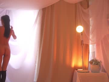 Foto porno sunny_maria ne arata tot la camera pe KUR.ro