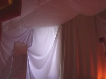 Foto porno sunny_maria ne arata tot la camera pe KUR.ro