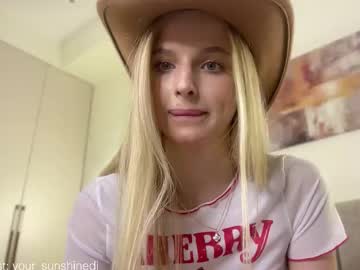 Foto porno sunshine_diana_ ne arata tot la camera pe KUR.ro