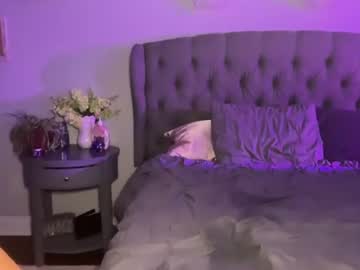 Foto porno swe3talina se dezbraca la web pe Chaturbate pe KUR.ro