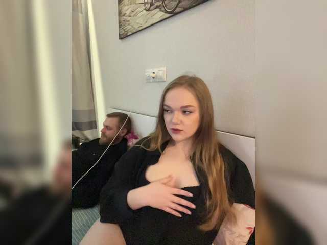 Foto porno sweet1sleep se dezbraca la web pe BongaCams pe KUR.ro