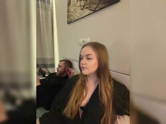 Foto porno sweet1sleep se dezbraca la web pe BongaCams pe KUR.ro